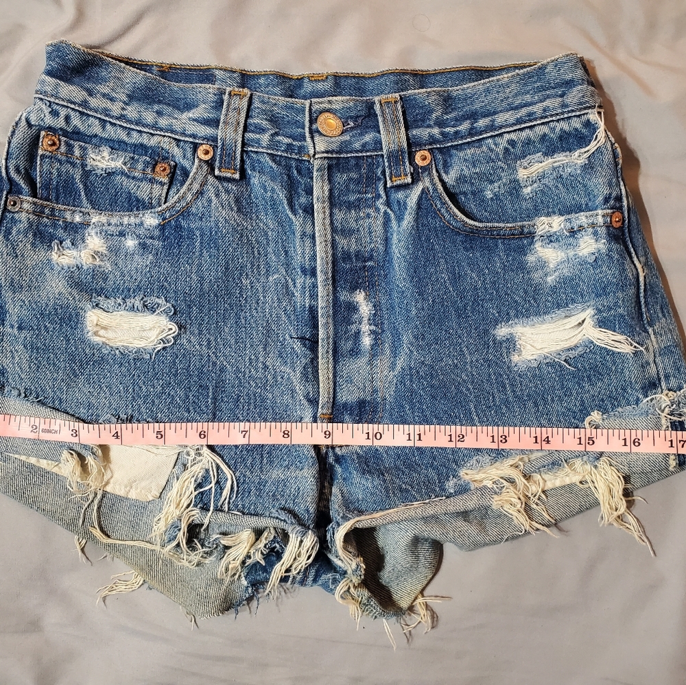 Vintage Levi's 501xx distressed cut off denim - Picture 3 of 8